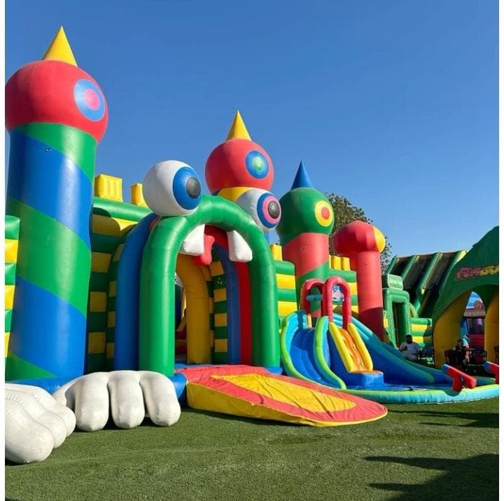 Bouncing Castle houses on Orders