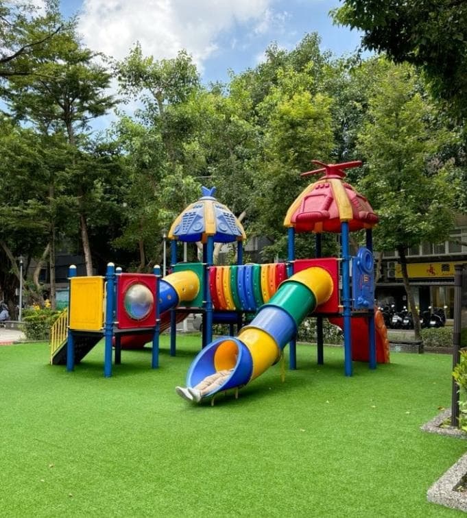Outdoor play houses